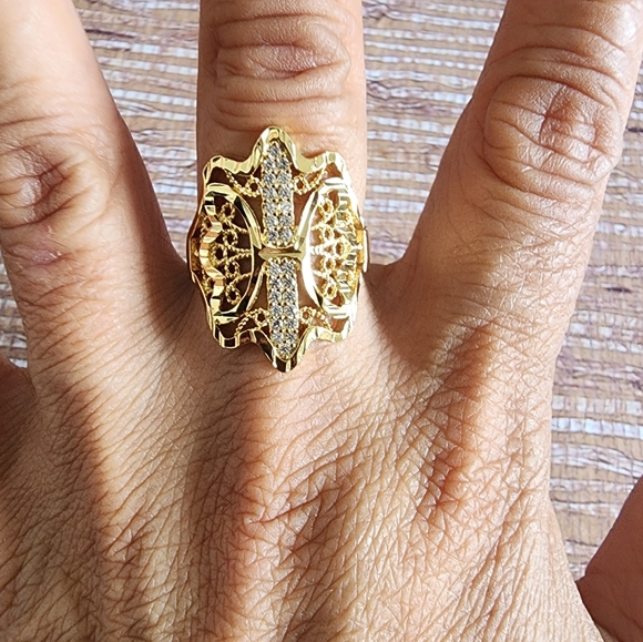 Ring - Picture 4 of 8